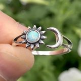 Anello vintage con sole e luna in opale