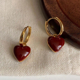 Orecchini d'Oro con Cuore Rosso