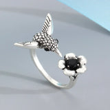 Anello con Colibrì e Fiore – Anello Aperto Regolabile per Donne