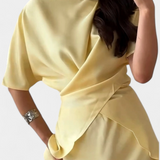 Set Sara con Top a Spalle Incrociate e Gonna Leggera